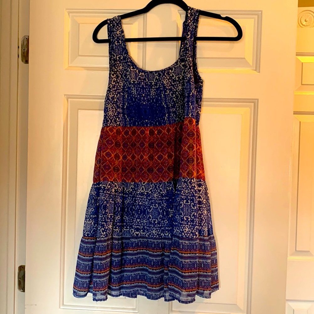 Mini dress with ties in the back